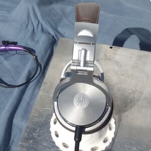 Pro30 Studio Silver and Brown Over-Ear Headphones Wired NWOT